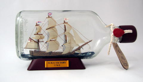 ボトルシップ『HMSビクトリー号』/(株)帆船模型スタジオＭ