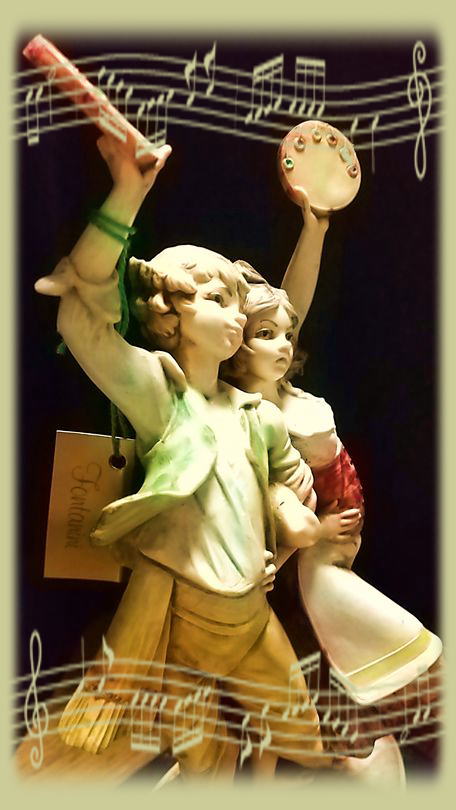人形の置物(イタリー製)タンバリンの踊り子/㈱帆船模型スタジオM